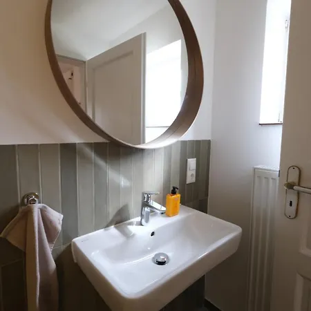 Apartment Eifel Türmchen